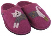 Haflinger-wool-slippers-cat-cerise